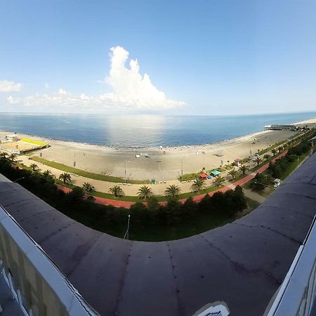 Beautiful House By The Sea Apartamento Batumi Exterior foto
