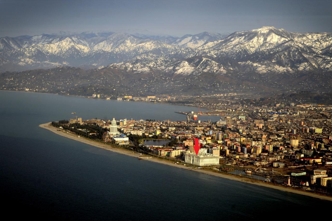 Beautiful House By The Sea Apartamento Batumi Exterior foto